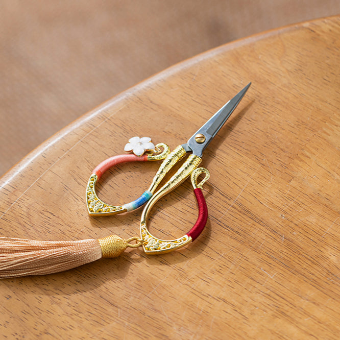 Vintage Style Needlework Scissors