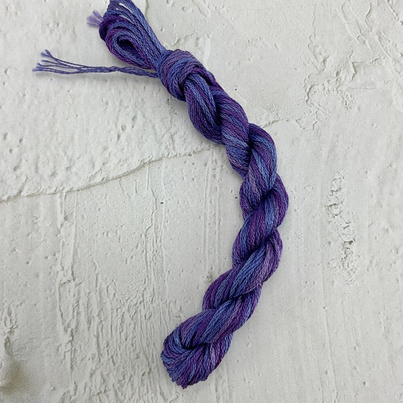 Blue-Purple Gradient Embroidery Thread