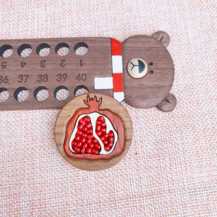 Magnetic Pomegranate Needle Minder