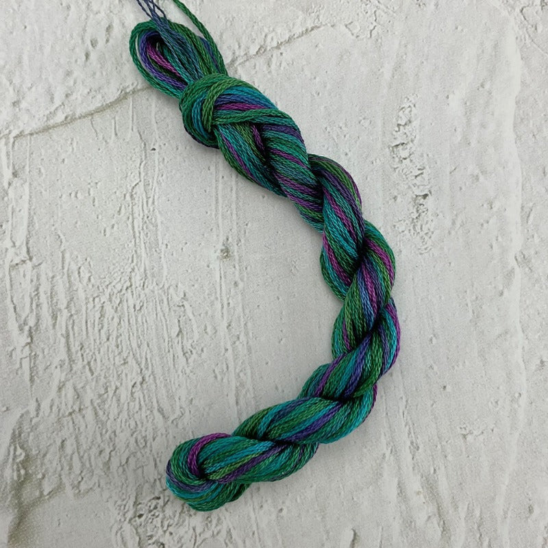 Blue-Purple Gradient Embroidery Thread