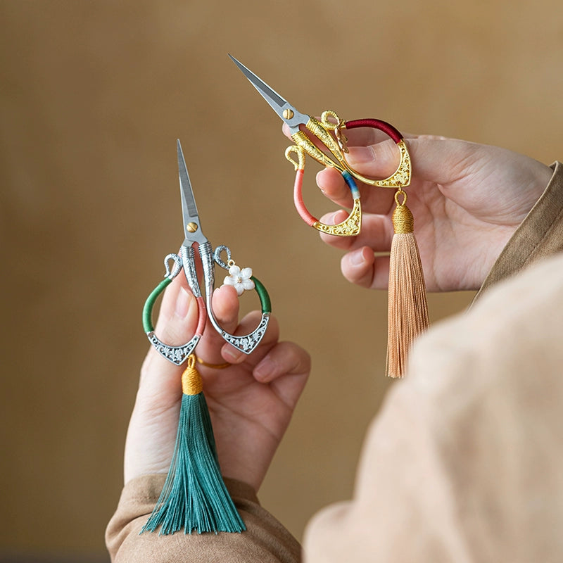 Vintage Style Needlework Scissors
