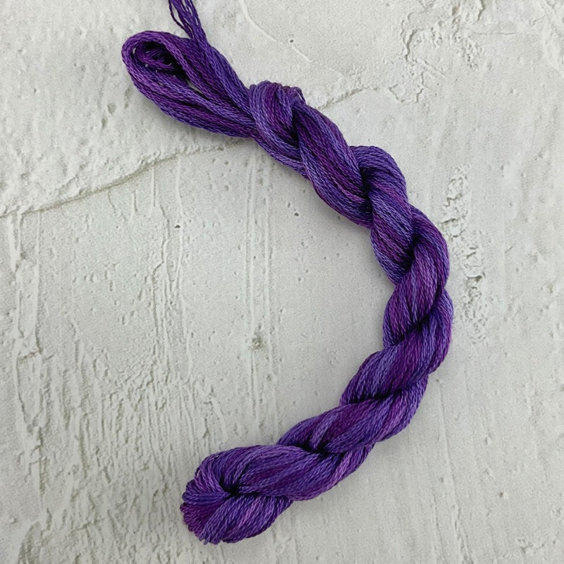 Blue-Purple Gradient Embroidery Thread