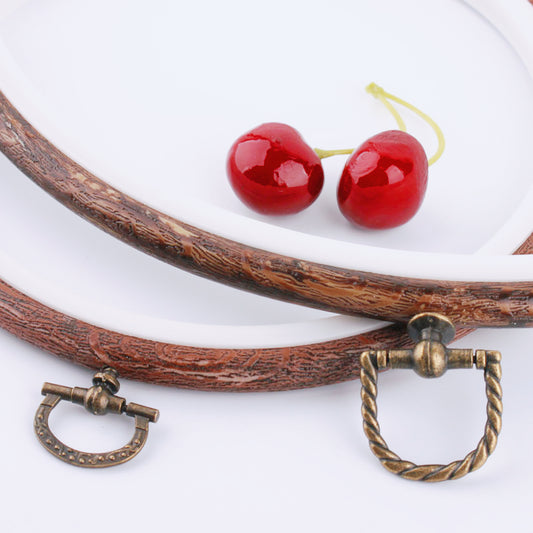 Vintage Oval Embroidery Display Frame