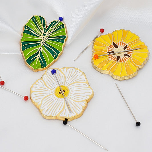 Petal-Shape Magnetic Needle Minder