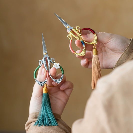Vintage Style Needlework Scissors