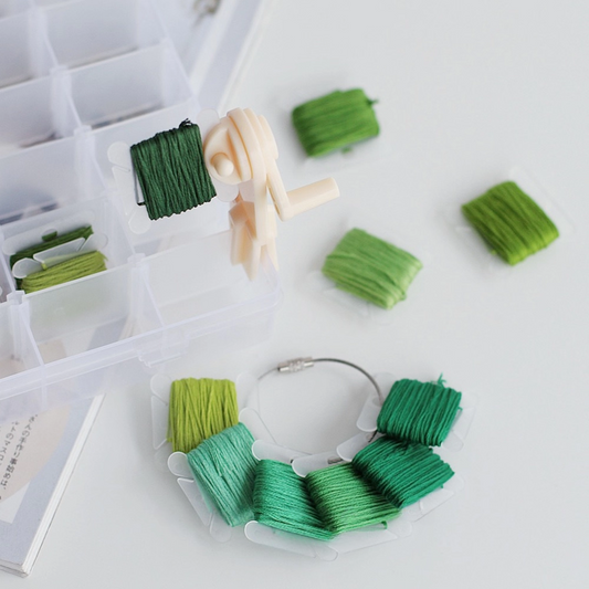 100pcs Floss Bobbins with Bobbin Winder